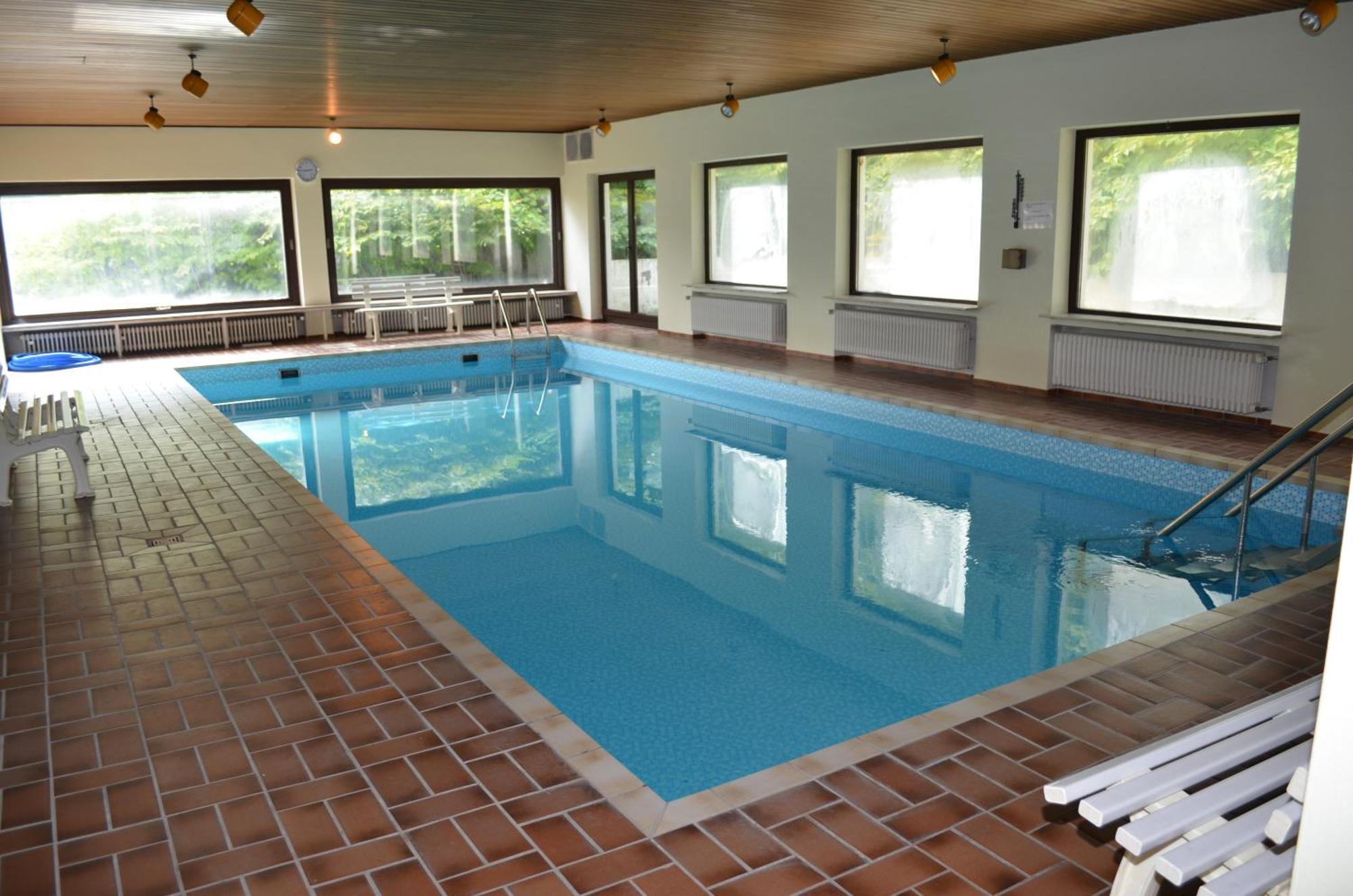 Hotel Harzer Am Kurpark Бад Хереналб Екстериор снимка